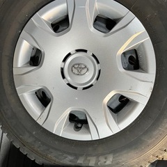 ハイエーススタットレスタイヤ(195/80R15)ホイール、ホイールカバー付きの画像