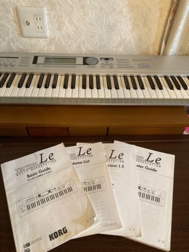 シンセサイザー KORG TRITON Le 76鍵盤 キーボード 電子ピアノ