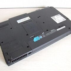 高速SSD240GB搭載　フルHD 第二世代 Core i3 2350M FUJITSU LIFEBOOK A561/D ノートパソコン (3981)の画像