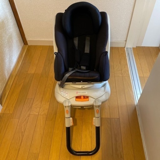 Aprica チャイルドシート