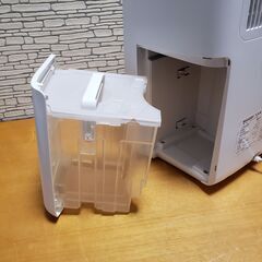 SHARP 除湿機 衣類乾燥 プラズマクラスター 7L CV-J71Wの画像