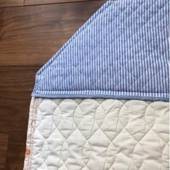お昼寝コット用敷きキルトパッドの画像