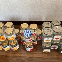 ☆引き取り限定☆ジャムの空き瓶を33個セット インテリア 小物入れでもの画像