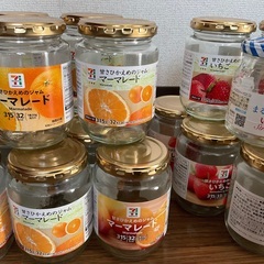 ☆引き取り限定☆ジャムの空き瓶を33個セット インテリア 小物入れでもの画像