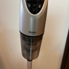 ハイヤー 掃除機 タワーのスタンド付きの画像