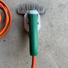 マキタ　芝生バリカン　mum1600 草刈りの画像