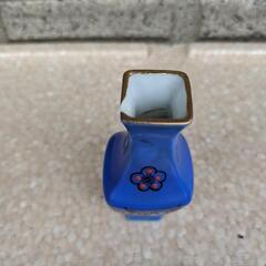 一輪挿し　オブジェ　瀬戸物の画像