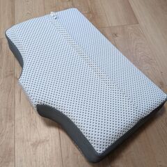 ニトリ　横向き寝がラクな枕(ナチュラルフィット) の画像