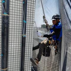 塗装　防水　コーキング　職人　無足場　ロープアクセス　ブランコ　職人　求人の画像
