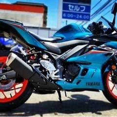 YAMAHA yzfr25 2021年モデルの画像