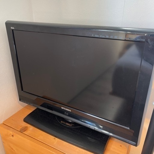 MITSUBISHI 首振り Blu-rayプレイヤー内蔵　テレビ