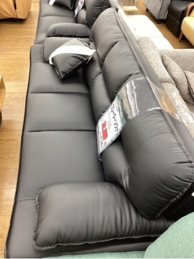 KI-120【新入荷　アウトレット】3シーターソファ　白×黒　2050