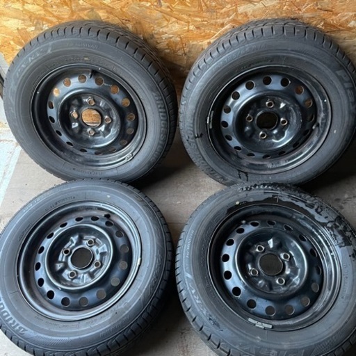 極上タイヤ　BRIDGESTONE ブリヂストン　ブリジストン　Playz PX-RV 185/65R14 夏タイヤ　鉄ホイール付き　2017年製　14インチ