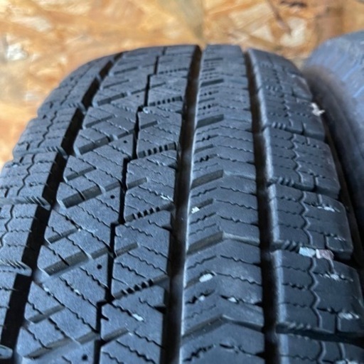 極上タイヤ　BRIDGESTONE ブリヂストン　ブリジストン　VRX2 155/65R14 スタッドレス タイヤ　2018年製　14