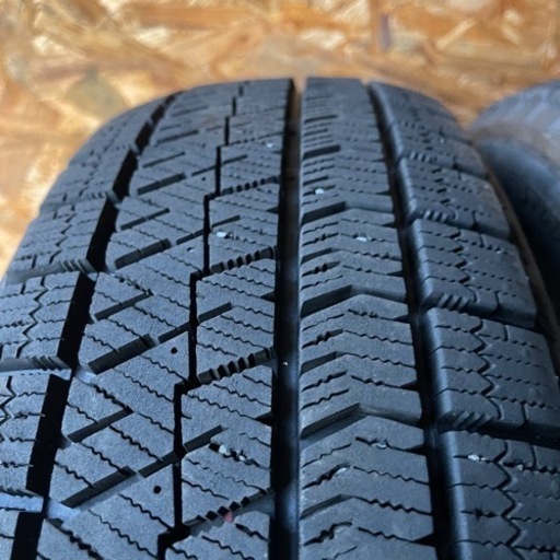 極上タイヤ　BRIDGESTONE ブリヂストン　ブリジストン　VRX2 175/60R16 スタッドレス タイヤ　2019年製　16インチ　2本セット