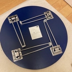 無料　折りたたみテーブル　青　丸　円　ブルー　折りたたみ式　⭐️0円の画像