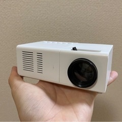 小型プロジェクター　HDMI対応