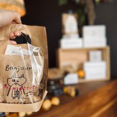 【レモンケーキ専門店STAFF】 お洒落で可愛いお店で働こう♪髪色&ネイルなど自由！の画像