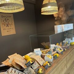 【レモンケーキ専門店STAFF】 お洒落で可愛いお店で働こう♪髪色&ネイルなど自由！の画像