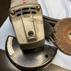マキタ 9500N ジクスグラインダ まだまだ使えます。おまけ付きの画像