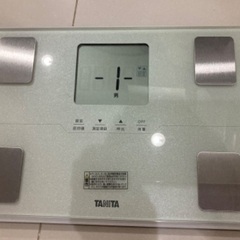 タニタ体重計　の画像