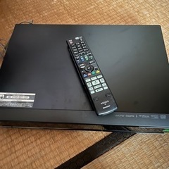 シャープ BD-HDS43　 HDD/DVD/ブルーレイ/ レコーダー 　リモコン　 B-CASカード付の画像