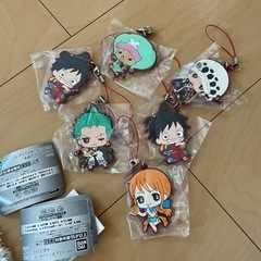 ワンピースストラップ
