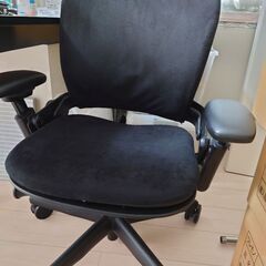 Steelecase　チェアーの画像