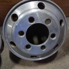 トラック用アルミホイールの画像