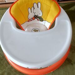歩行器 ミッフィーちゃんの画像