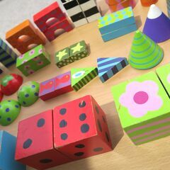 ☆さまざまな形の木製パズル 知育玩具◆想像力の醸成！知育性豊かの画像