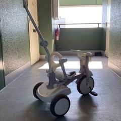 三輪車の画像