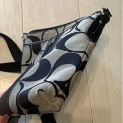 正規品 コーチ ショルダーバッグの画像