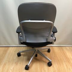 ✨🔔期間限定・特別価格🔔✨Steelcase／スチールケース リープチェア V2 背ブラウン ランバーサポート 可能肘 46216189の画像
