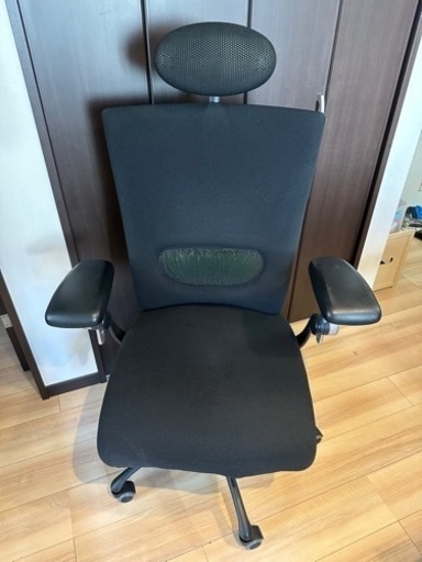 Vitra（ヴィトラ）社のYpsilon Chair（イプシロンチェア）オフィスチェア ゲーミングチェア