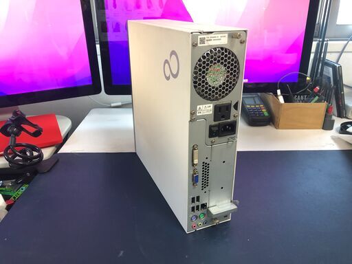 富士通：ESPROMO D551/FX /Core i3/2GB/HDD250GB