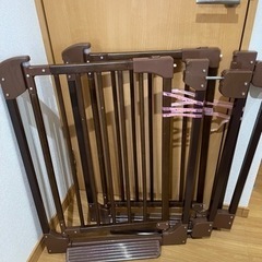 ベビーゲート（部品紛失中につき、見つかり次第再投稿）