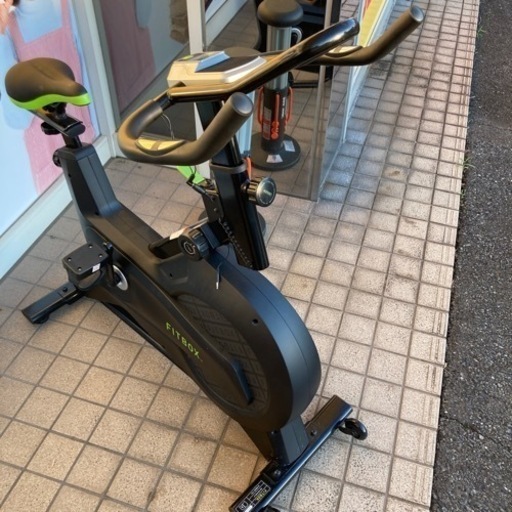 【中古品】FITBOX フィットボックス エアロバイク スピンバイク FBX-002B_01 負荷8段階 2020年製