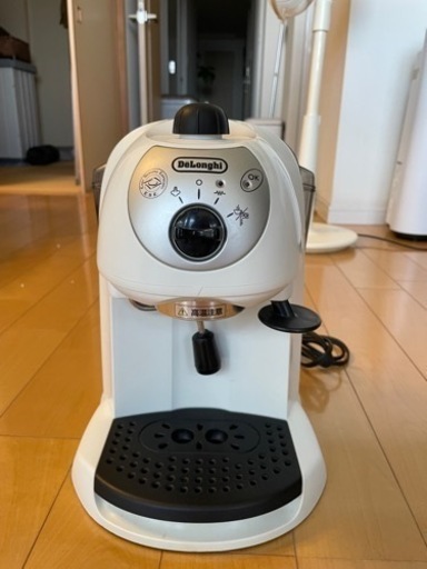デロンギ エスプレッソ コーヒーメーカー ＥＣ２００Ｎ