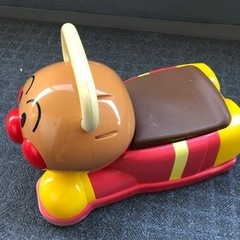 足蹴りおもちゃ