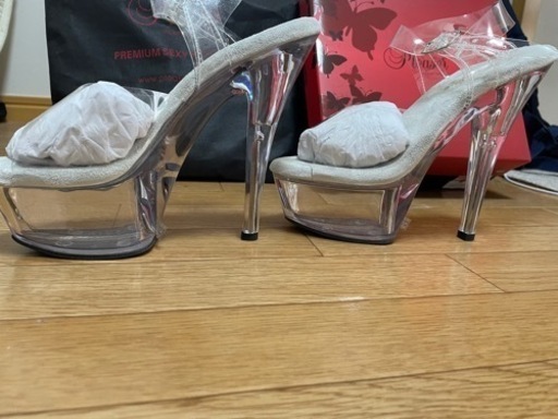 ほぼ新品　コンテストヒール　箱、ヒール袋付