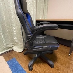 机、椅子セット販売。10月3日取りに来れる方。