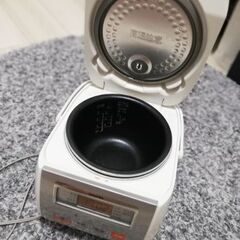 東芝　炊飯器の画像