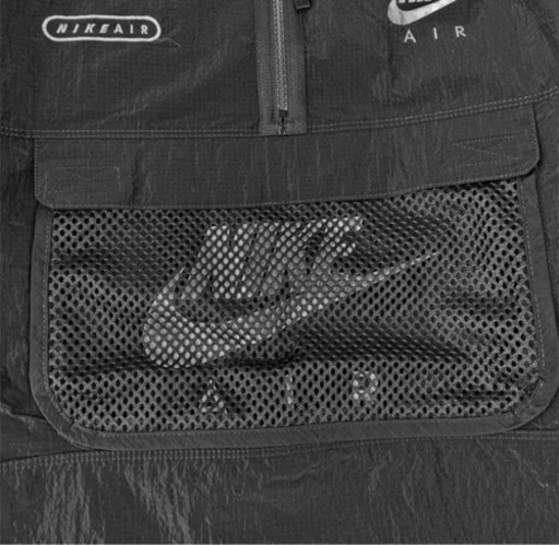 【完売品】NIKE ナイロンジャケット　ウインドブレーカー
