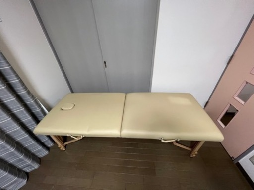 折りたたみエステベッド