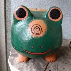 カエル貯金箱　雑貨　