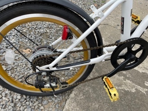 ●20インチ 折りたたみ自転車●白　6段変速