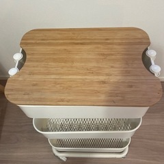 IKEA 3段ワゴン　ロースフルトの画像