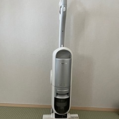 SHARPほうき型電気掃除機