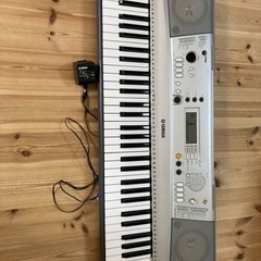値下げ　ヤマハの電子ピア PORTATONE「PSR-E313」